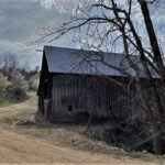 Idaho farm field and barn
