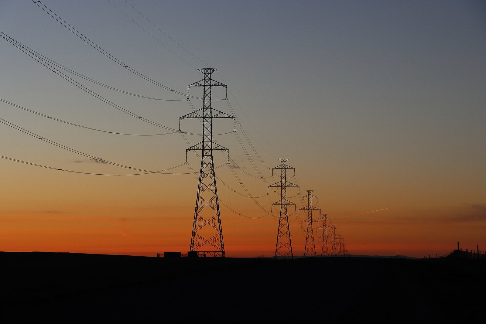 Power transmission lines